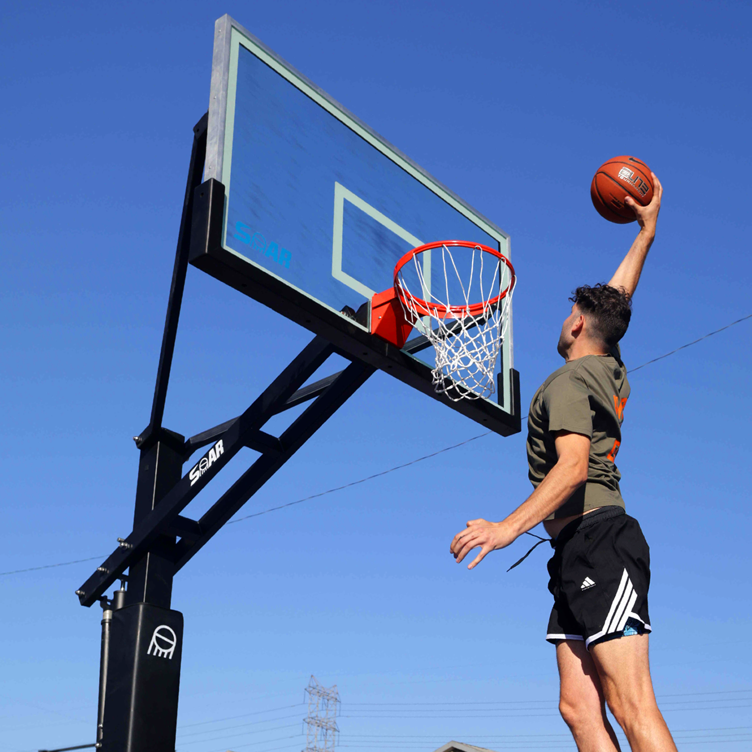 Pro-Style breakaway rim dunk